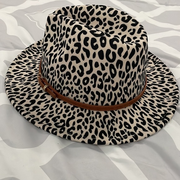 Leopard Print Large Brim Fedora Hat - Picture 4 of 10